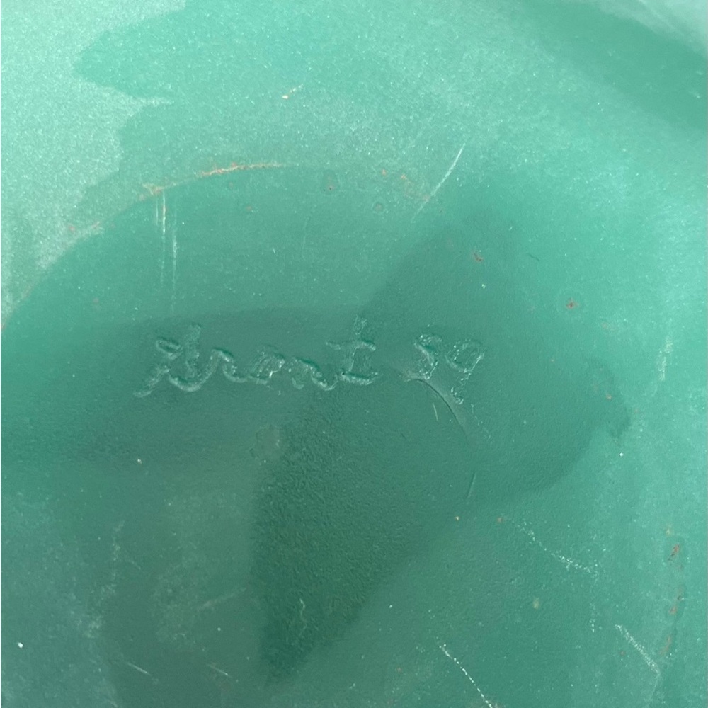 Vintage Jim and Carrie Grant Celestial Green Vase - Picture 8 of 8